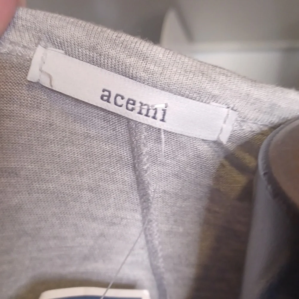 Acemi | Tops | Acemi Light Gray Short Sleeve Womens Top | Poshmark